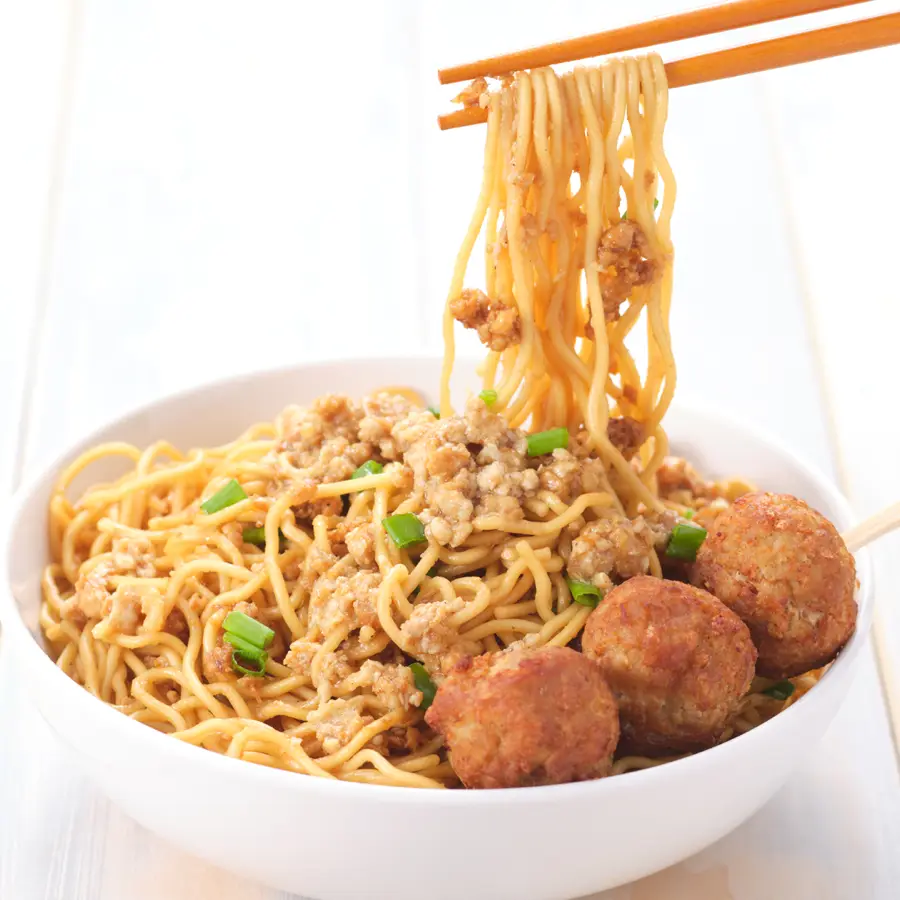 CHICKEN “KON LO” MEE (DRY MEE)